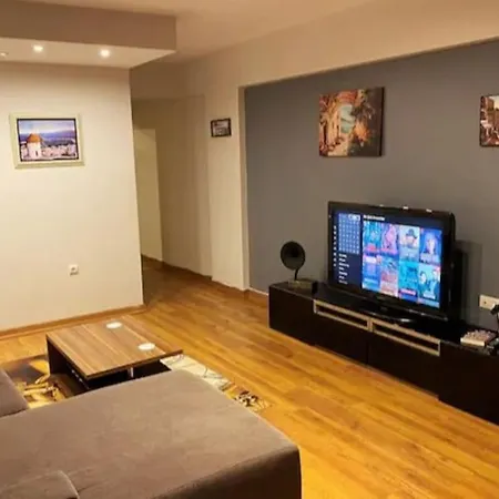 公寓 Duplex House In Marina Near Center